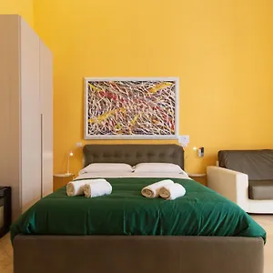 Trinita In Toledo Street Guest house Naples